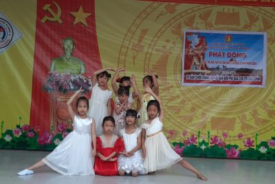 Liên đội trường TH Nghĩa Phương phát động Cuộc thi Sưu tập và tìm hiểu tem bưu chính năm 2024.